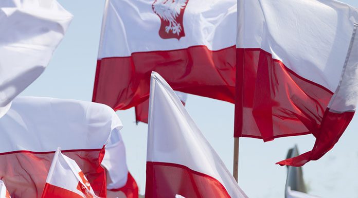 Odzież produkowana w Polsce towarem najwyższej jakości? Fikcja stała się rzeczywistością Odzież produkowana w Polsce towarem najwyższej jakości? Fikcja stała się rzeczywistością