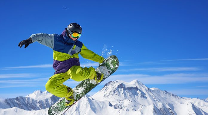 Wybieramy kurtkę na snowboard