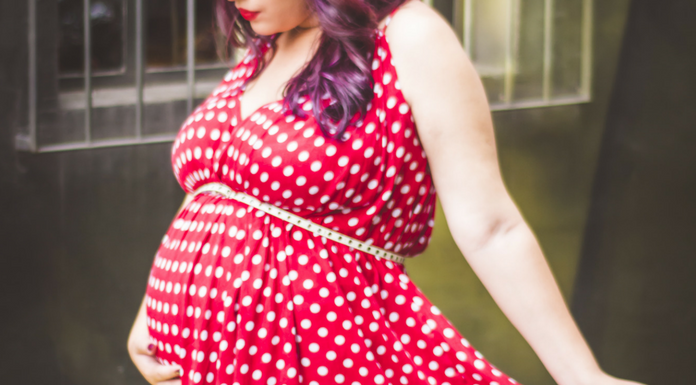 Odzież ciążowa – co warto kupić?