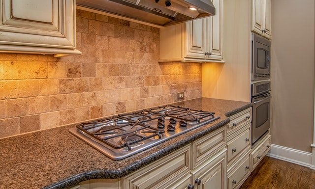 Piekarnik elektryczny jaki wybrać? piekarnik elektryczny