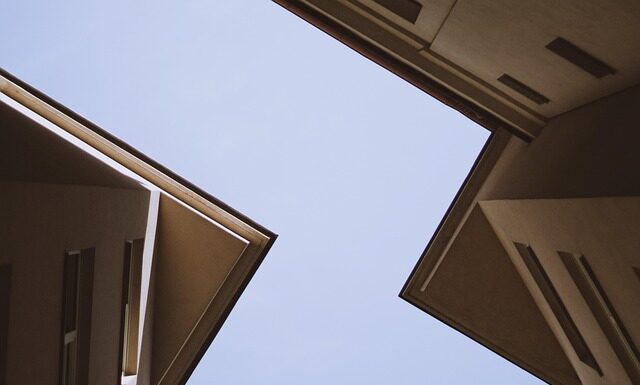 Jaka obudowa najlepiej chroni telefon?