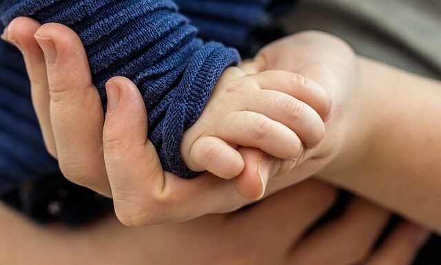 Jak połączyć serek mascarpone z bitą śmietaną? Jak połączyć serek mascarpone z bitą śmietaną?