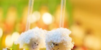 Na co kłaść ozdoby z masy cukrowej?