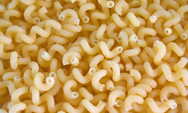 Czy można zmyć pastę do butów? Czy można zmyć pastę do butów?