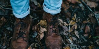 Jak nosić skórzaną kamizelkę?