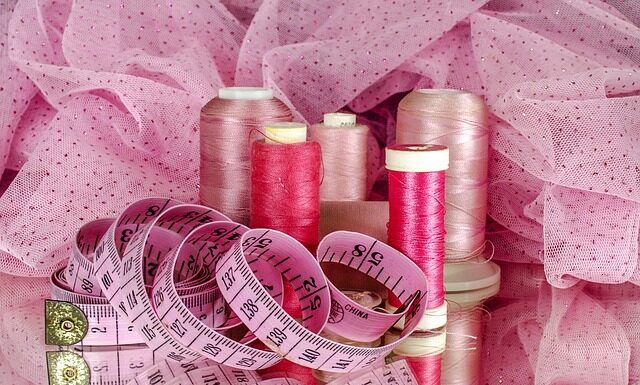 Jaka powinna być długość jeansów damskich? Jaka powinna być długość jeansów damskich?