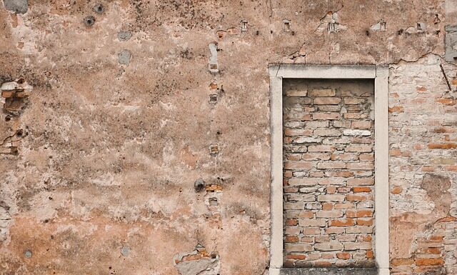 Ile tort musi stać w lodówce przed tynkowaniem? Ile tort musi stać w lodówce przed tynkowaniem?