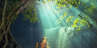 Jaki strój kąpielowy aby ukryć boczki?