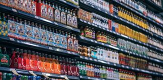 Jak wybielić buty soda?