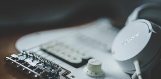 Jak zrobić własne etui na telefon?