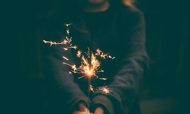 Z czym nosić sztuczne futro?