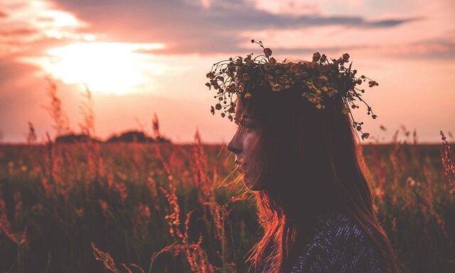 Jak zrobić stroik na świąteczny stół? Jak zrobić stroik na świąteczny stół?