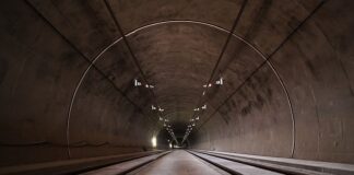 Jak zrobić tunel w sukience?