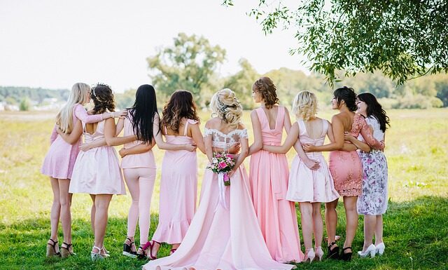 Czy tiulowe sukienki są modne? Czy tiulowe sukienki są modne?