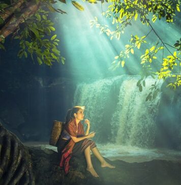 Z jakiej firmy kupić strój kąpielowy?