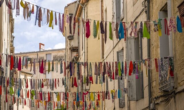 Czym smarować brzuch w ciąży żeby nie mieć rozstępów? Czym smarować brzuch w ciąży żeby nie mieć rozstępów?