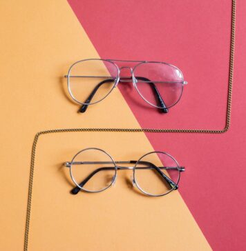 Czy można samodzielnie wyprostować krzywe okulary bez ich uszkodzenia? Czy można samodzielnie wyprostować krzywe okulary bez ich uszkodzenia